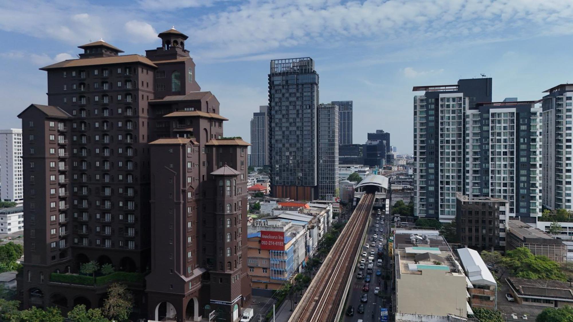 班蒙蒂达服务式公寓 曼谷 外观 照片